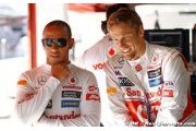Hamilton critique McLaren, Button répond