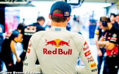 Max Verstappen pas impressionné par l’intérêt des grandes équipes