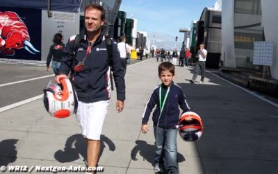 Barrichello willing to sign new Williams deal