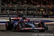Pirelli s'étonne de la tenue du pneu dur sur les F1 à Singapour