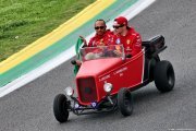 Les Italiens s'enflamment après les critiques d'Elkann sur Leclerc et Hamilton