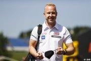Haas F1 : Steiner offre une toupie à Mazepin pour dédramatiser