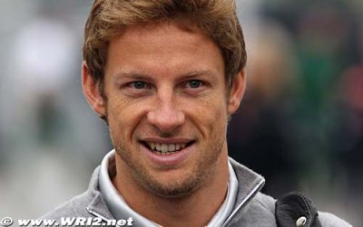 Button battles through tonsillitis as F1 rivals holiday