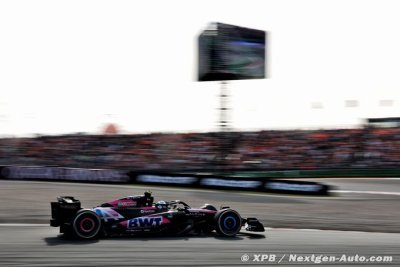 Staff lash out at axed Renault F1 engine program