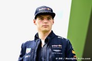 Verstappen committed to Red Bull contract