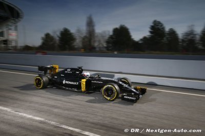 Lopez&nbsp;: Renault va se concentrer sur sa voiture 2017