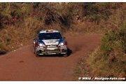 Neuville moves up to podium as rock breaks Novikov lead