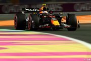 Perez pourrait 'faire une Rosberg' et l'emporter selon Vasseur