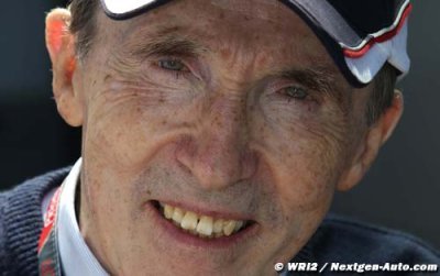 Raikkonen’s managers in Abu Dhabi with Williams