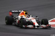 Red Bull not saying Mercedes engine 'illegal'