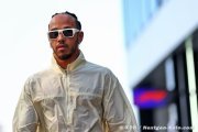 Hamilton critique la gestion de l'affaire Horner par Red Bull