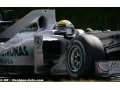 Williams mechanic knocked out by Rosberg tyre