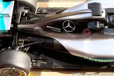 Rosberg&nbsp;: Nous cachons notre jeu pour l’instant