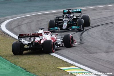 Chez Alfa Romeo, Giovinazzi envoie Raikkonen en toupie