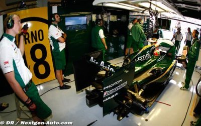 Cosworth confirms three F1 teams for 2011