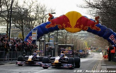 Red Bull&nbsp;: 60.000 spectateurs pour acclamer Vettel et Webber