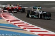 Rosberg défend ses manœuvres en piste