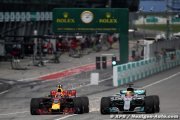 Verstappen est encore frustré du 'mode fête' de Mercedes F1