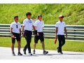 McLaren F1 laisse toute liberté à ses pilotes de s'agenouiller lors de l'hymne autrichien