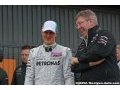 Brawn espère des solutions aux blessures de Schumacher