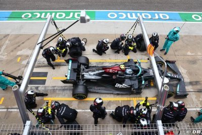 Mercedes F1 admet être moins performante que Red Bull sur les arrêts au stand