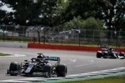 Hamilton estime avoir géré ‘parfaitement les pneus' malgré sa défaillance