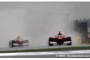 Torrential rain delays qualifying at Silverstone