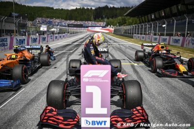 Verstappen in ’league of his own’ - Wolff