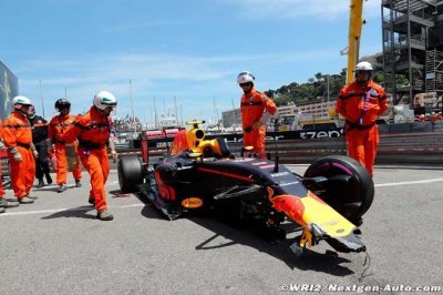 Verstappen’s Monaco mistakes ’unacceptable’ - Villeneuve