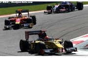 Grosjean survole les essais libres