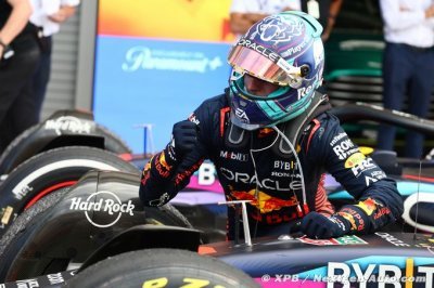 Verstappen explique en quoi la RB19 a ’facilité la vie’ de Red Bull