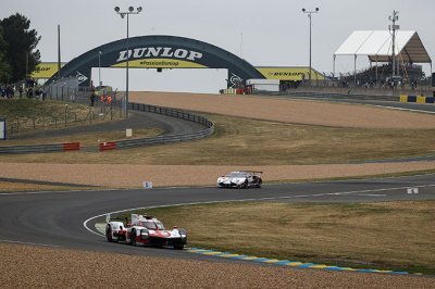 24h du Mans 2022, Journée Test&nbsp;: Toyota de peu devant Glickenhaus 