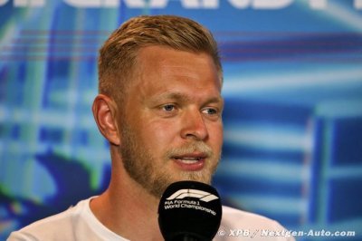 Contraint de retirer son alliance pour courir, Magnussen se sent mal