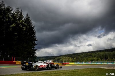 Haas to stick with Ferrari amid engine crisis