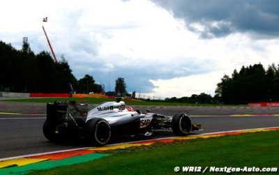McLaren perd 6 points sur tapis vert