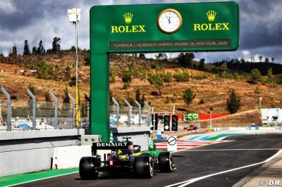 Les pilotes Renault F1 s’inquiètent de la sortie des stands à Portimão