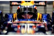 Webber not ruling out team switch for 2012