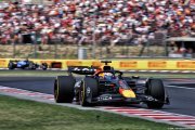 Verstappen échappe à une sanction mais a connu un vendredi 'difficile'
