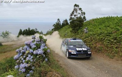 Moura on course for Azores glory