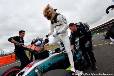 Hamilton&nbsp;: Nous sommes des pilotes, mais aussi des athlètes 