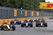 'C'est la jungle !' : Verstappen réplique à Sainz après un duel musclé