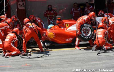 Alonso angry with Pirelli after Spanish struggle