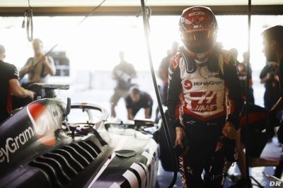 Haas F1&nbsp;: Les premières photos fuitent sur la VF-25 en piste