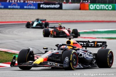 Verstappen a pris ’un grand plaisir’ au volant en tête du GP d’Espagne