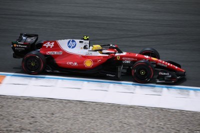 Hamilton apologises after Ferrari criticism