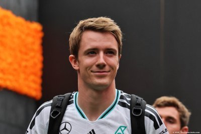 Cadillac&nbsp;: Russell met la pression sur Bottas en soutenant Vesti pour 2027
