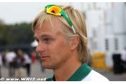Kovalainen inks 2011 deal but not confirming yet