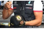 Boris Becker slams Schumacher critics