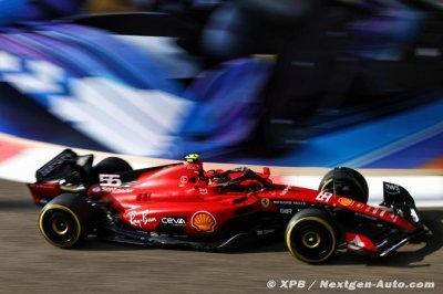 Essais F1 à Abu Dhabi&nbsp;: Sainz en tête à la mi-journée, des soucis sur le circuit