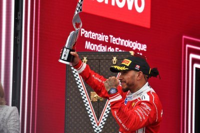 Vasseur loue un week-end ’encourageant’ pour Ferrari et ’complet’ pour Hamilton
